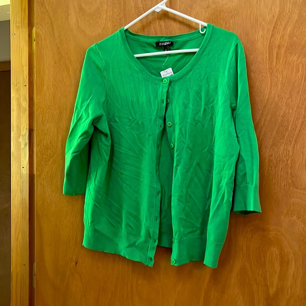 Roz &Ali button up Blouse Large NWT